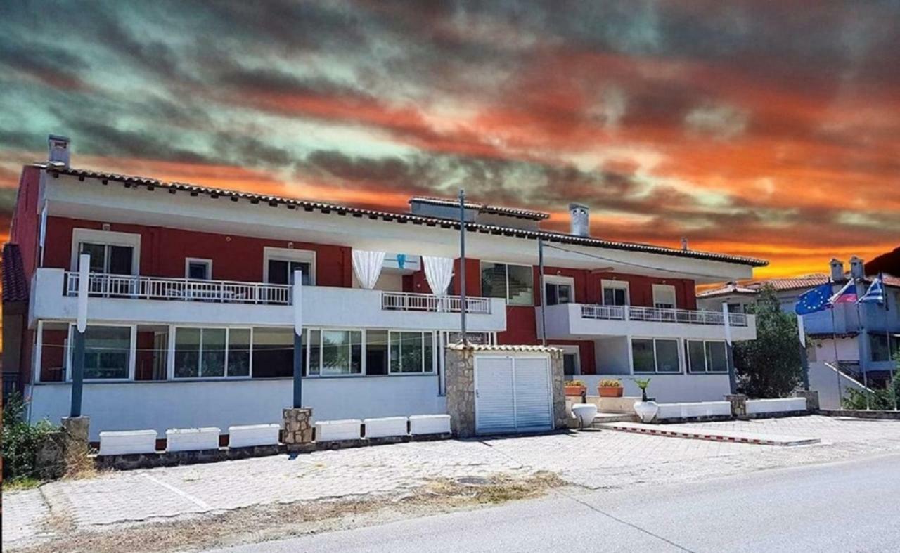 Bonsai Apartments Mola Kalyva Exterior photo